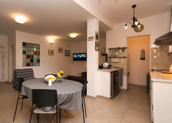 Retreat بيت للعطل *